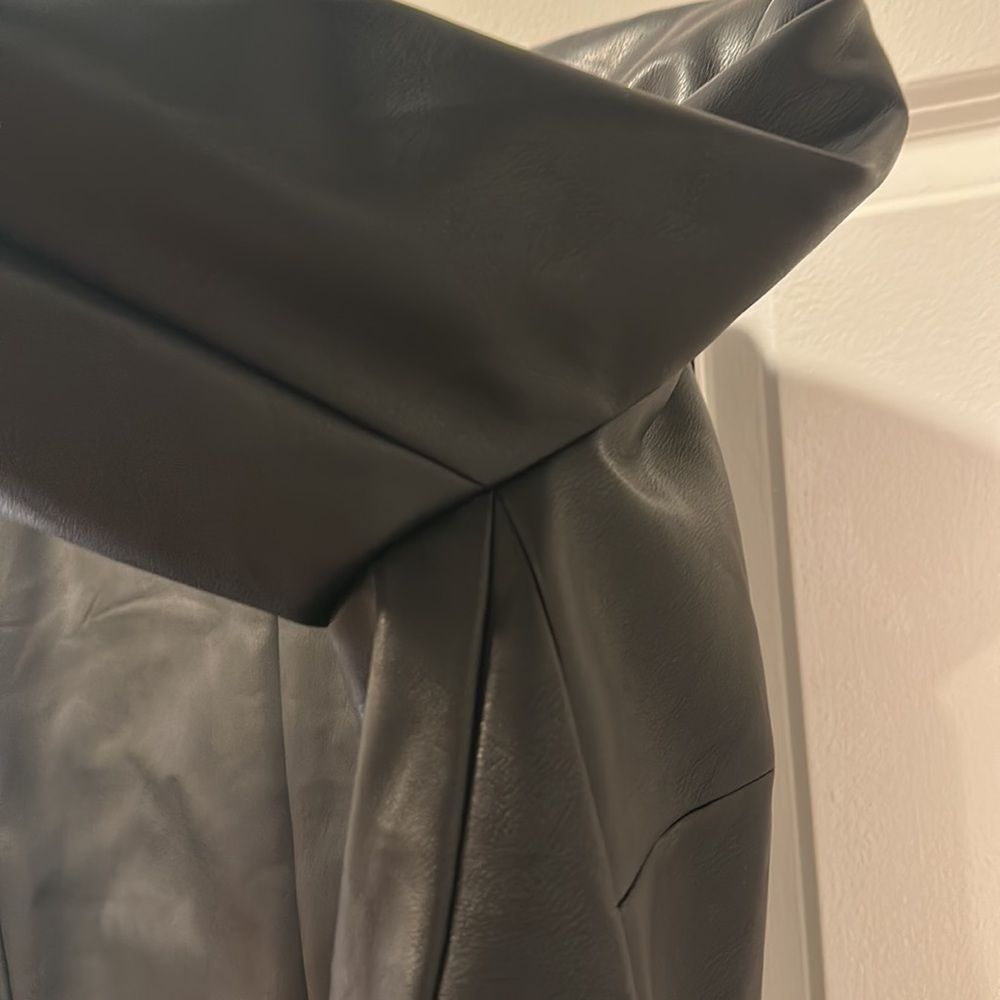 Vegan Express Leather Blazer size Small never worn - Picture 9 of 15